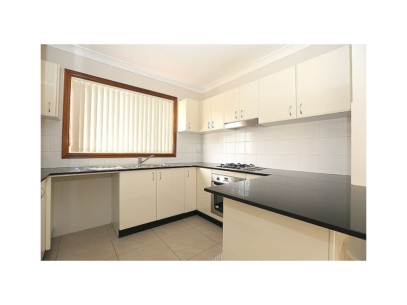 2/42 Batt Street, Sefton NSW 2162