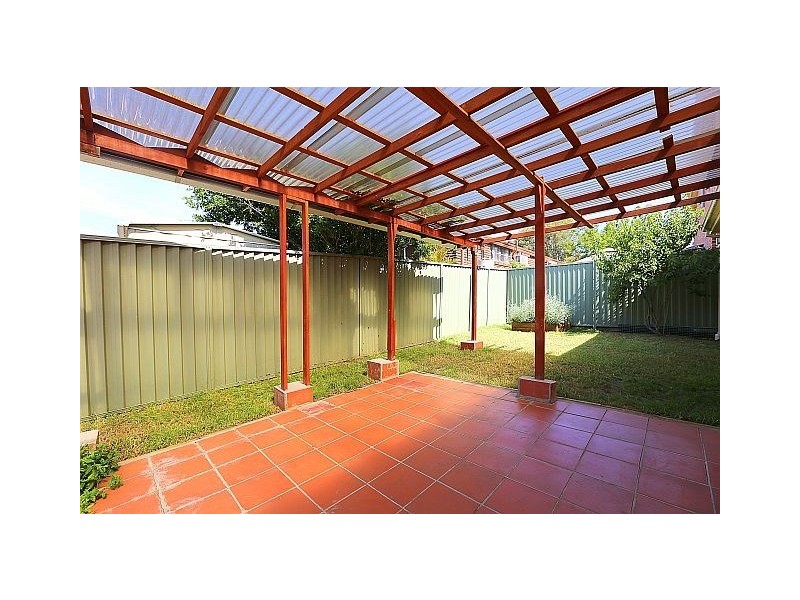 2/42 Batt Street, Sefton NSW 2162