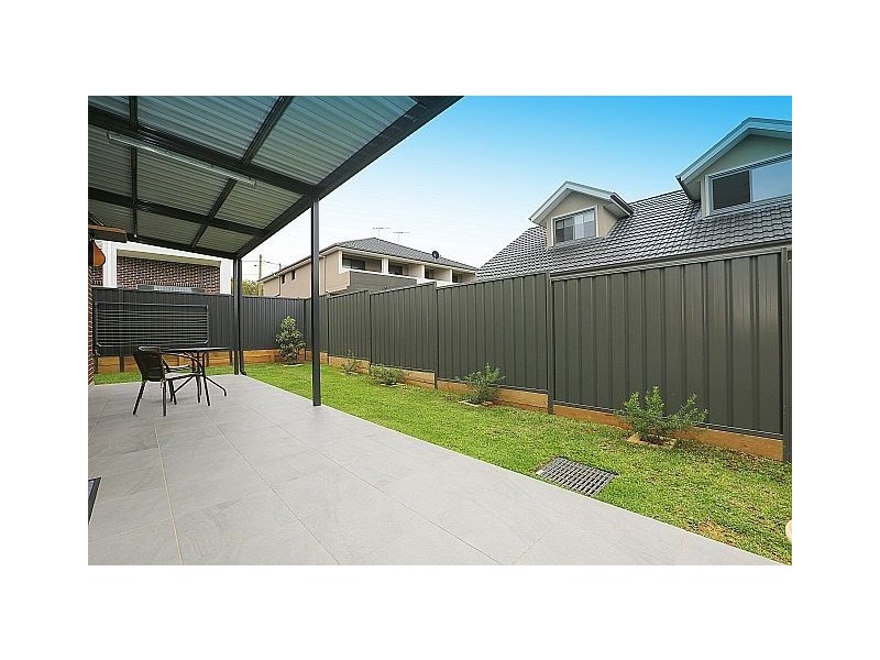 3/64 Taylor Street, Condell Park NSW 2200