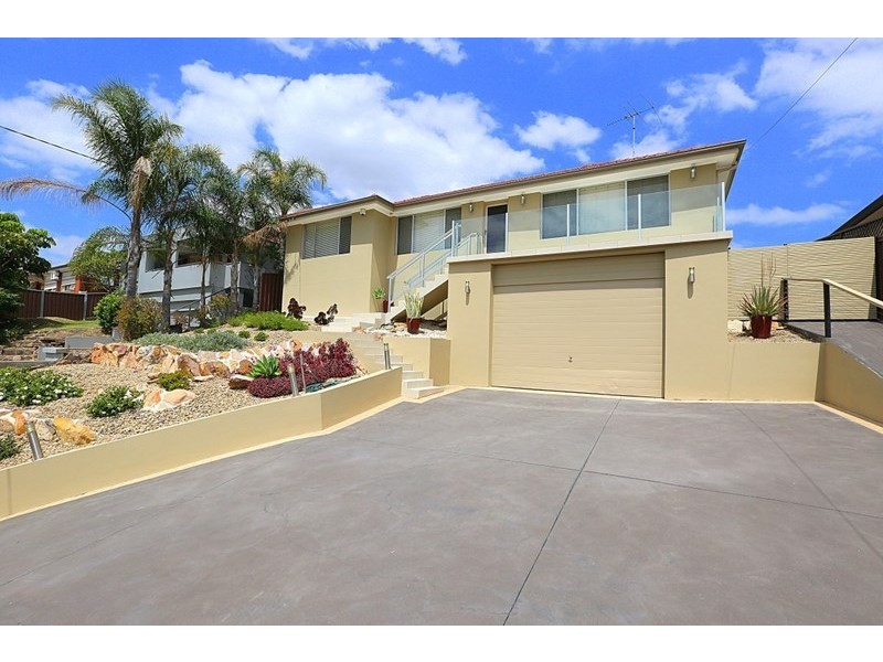 37 Caroline Crescent, Georges Hall NSW 2198