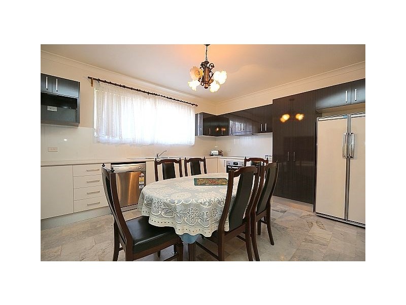 51 Flinders Road, Georges Hall NSW 2198