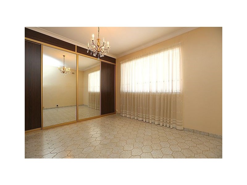 51 Flinders Road, Georges Hall NSW 2198