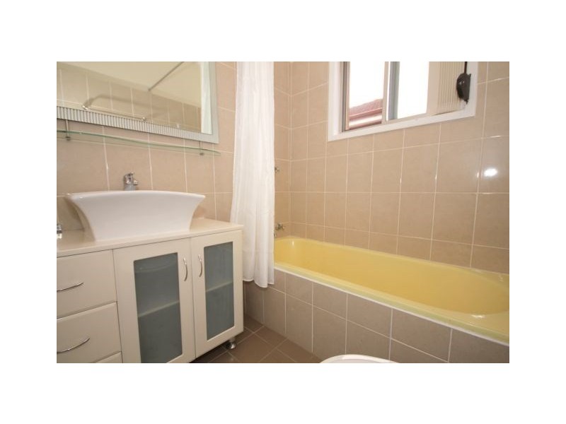 37 Endeavour Road, Georges Hall NSW 2198