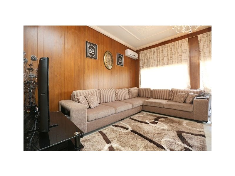 16 Townsend Street, Condell Park NSW 2200