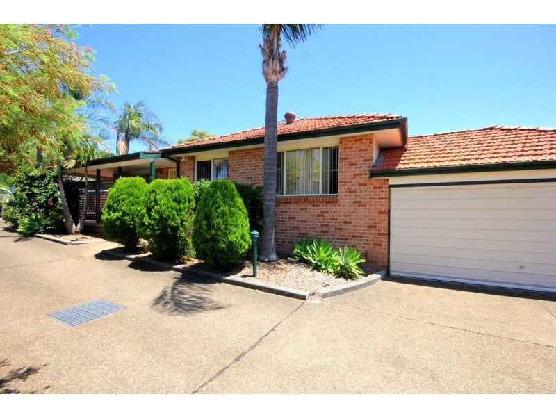 9/77-79 Boronia Road, Greenacre NSW 2190