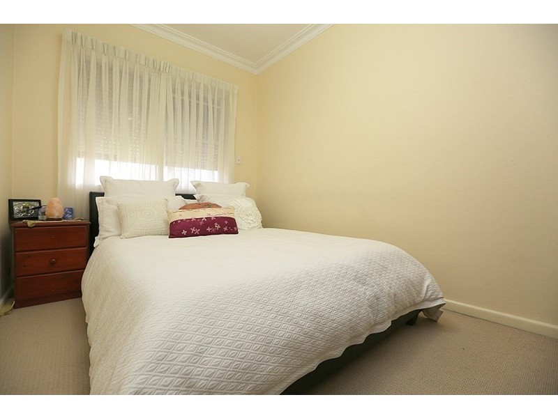 105 Flinders Road, Georges Hall NSW 2198