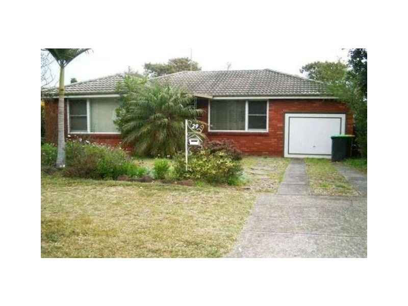 29 Sevenoaks Crescent, Bass Hill NSW 2197