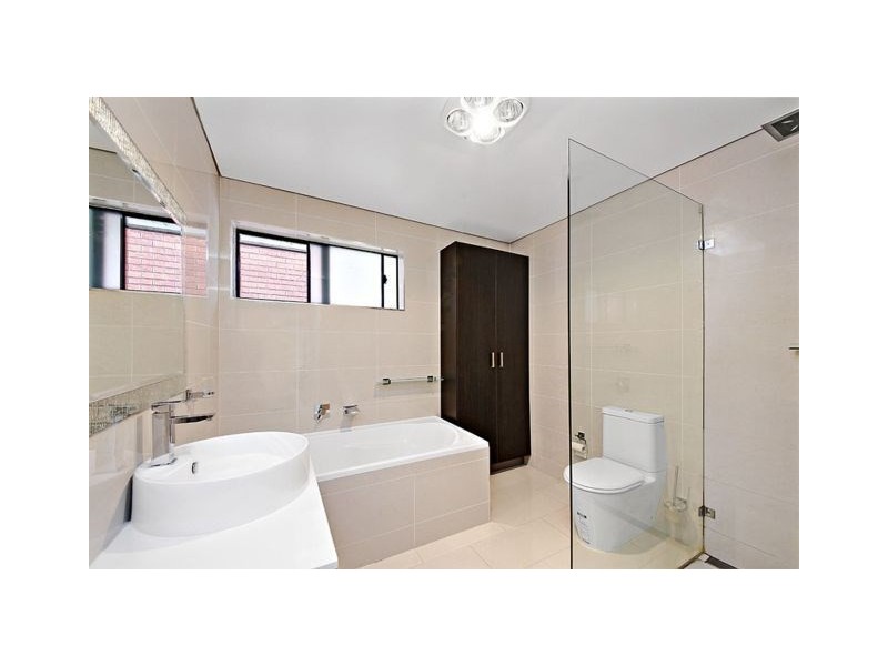 33 Lee Street, Condell Park NSW 2200