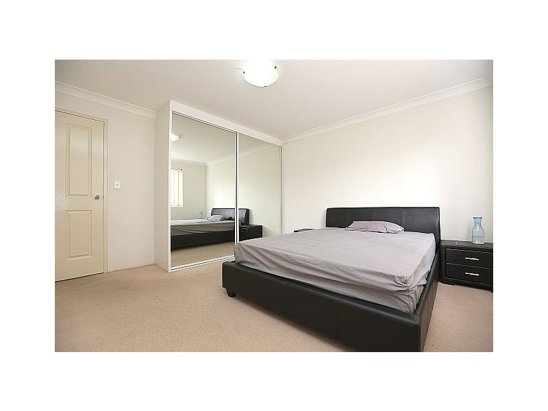 9/105 Meredith Street, Bankstown NSW 2200