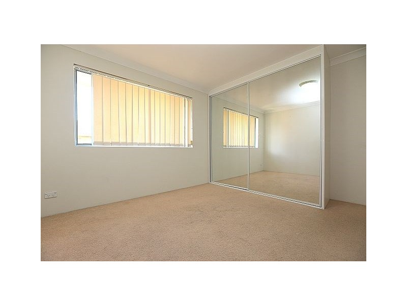 9/105 Meredith Street, Bankstown NSW 2200