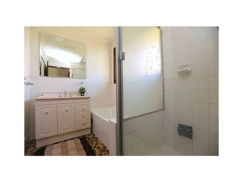 2/17 Leemon Street, Condell Park NSW 2200