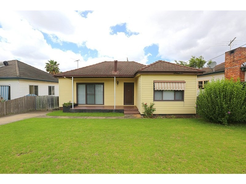 26 Mcgowen Crescent, Liverpool NSW 2170