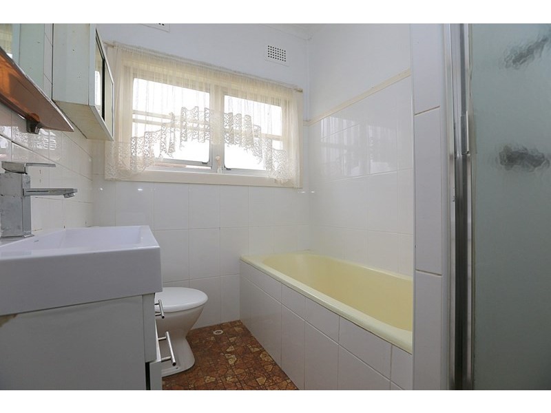 138 Cooper Road, Yagoona NSW 2199