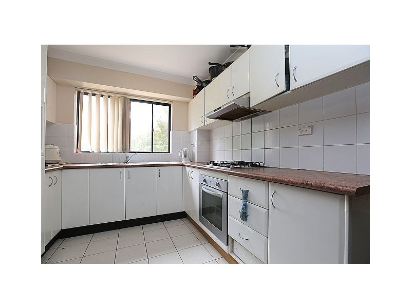 2/7 Chertsey Avenue, Bankstown NSW 2200