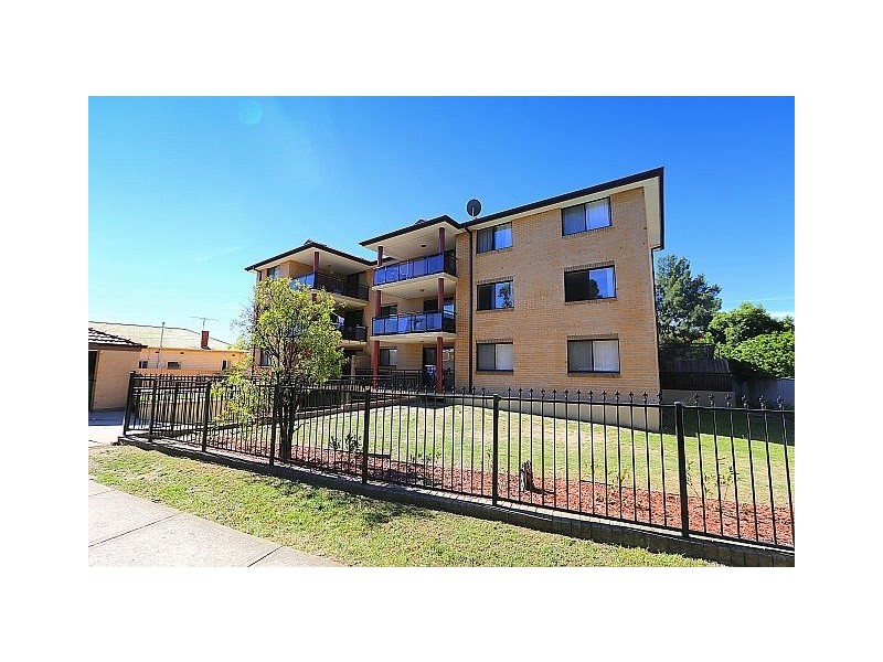 15/7 Chertsey Avenue, Bankstown NSW 2200