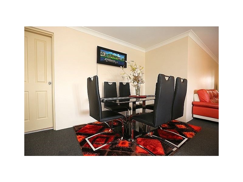 15/7 Chertsey Avenue, Bankstown NSW 2200