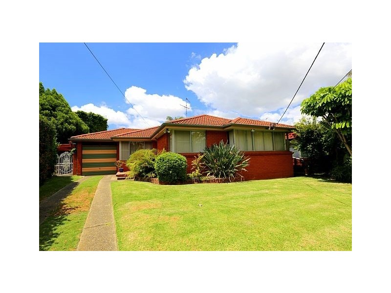 51 Sturt Avenue, Georges Hall NSW 2198