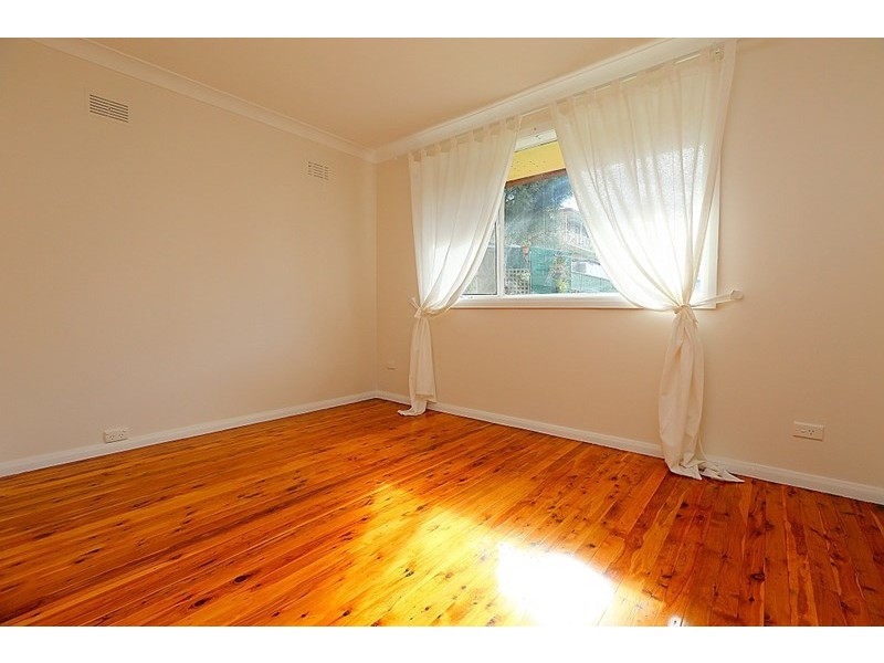 12 Faith Court, Georges Hall NSW 2198