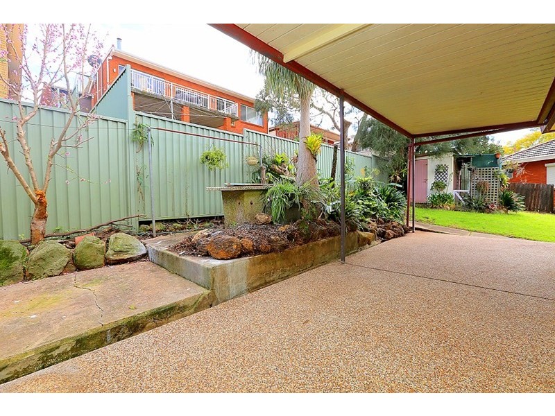 12 Faith Court, Georges Hall NSW 2198