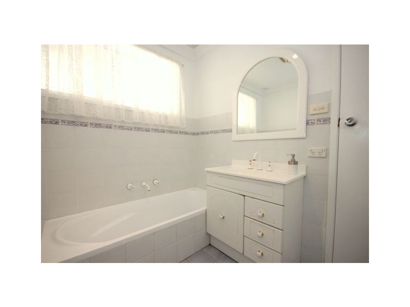 14 Higgins Street, Condell Park NSW 2200