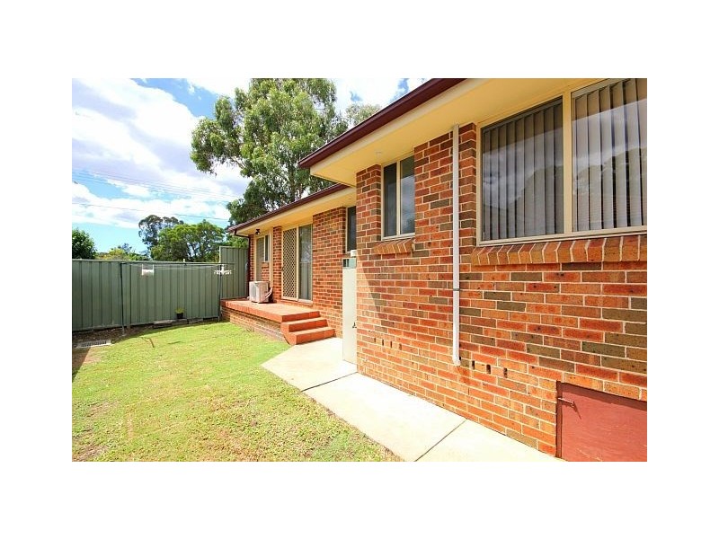 2/46 Rose Street, Sefton NSW 2162