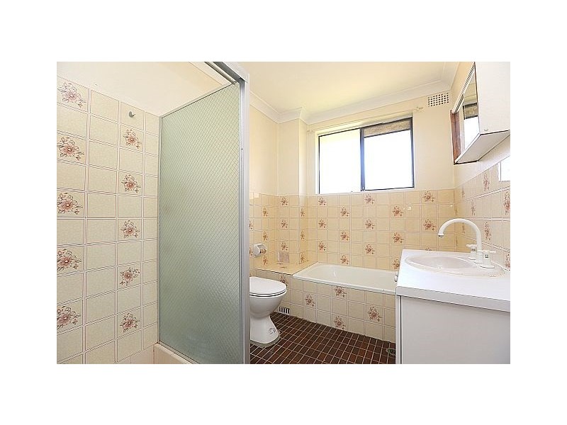 17/28 Weigand Avenue, Bankstown NSW 2200