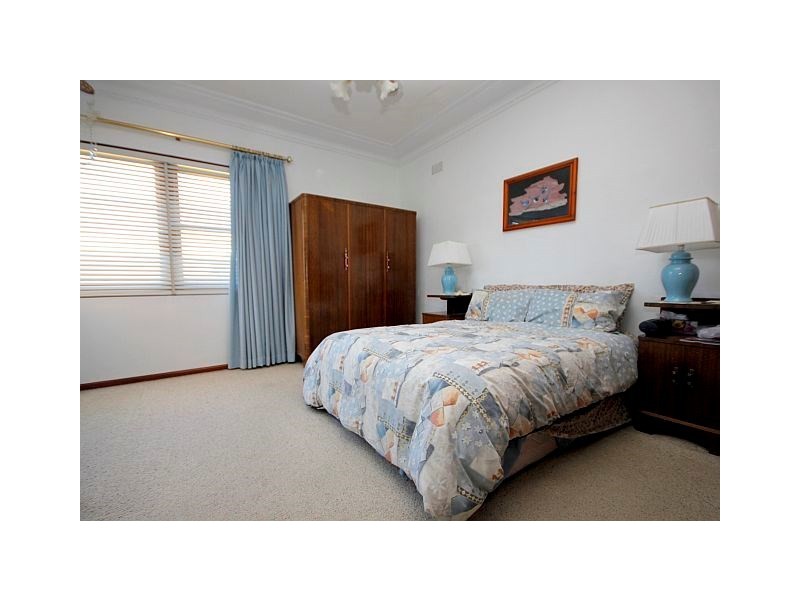 10 Wingara Street, Chester Hill NSW 2162