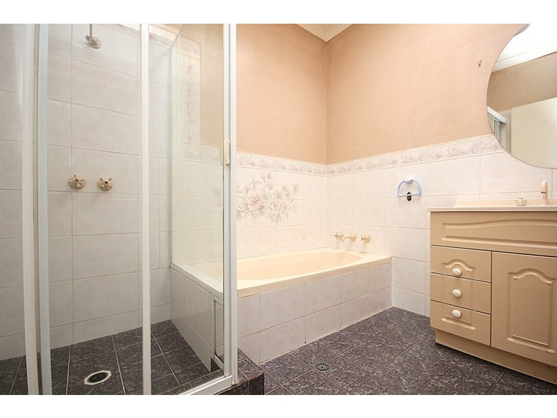 5 Eldon Avenue, Georges Hall NSW 2198