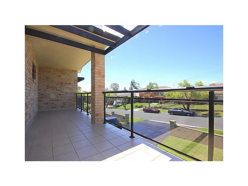 23 Kurrajong Avenue, Georges Hall NSW 2198