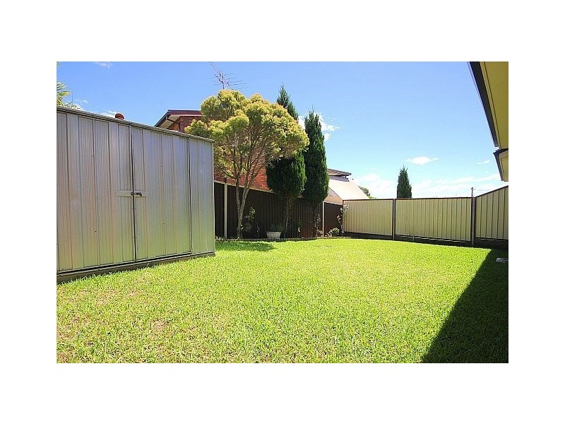 23 Kurrajong Avenue, Georges Hall NSW 2198