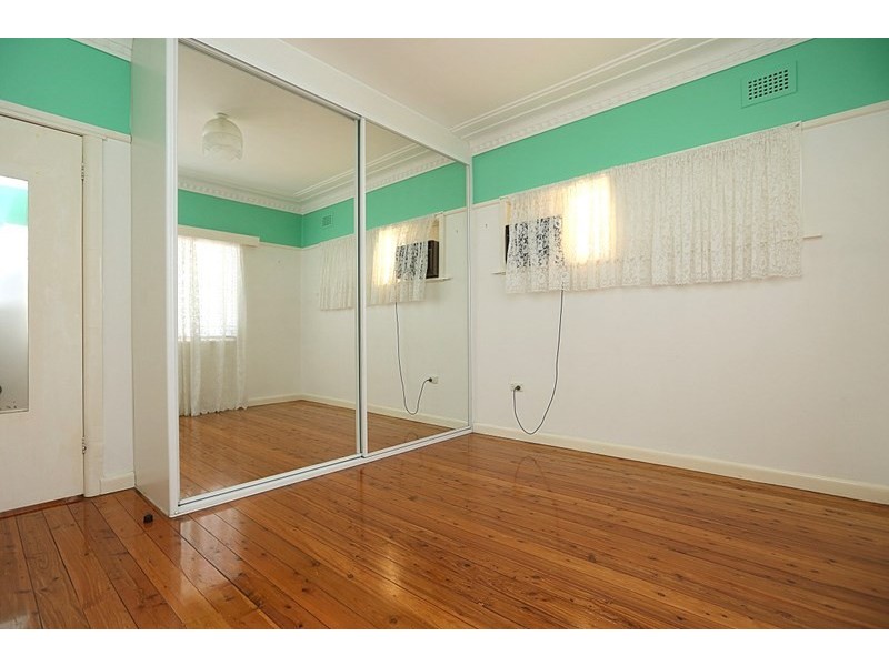 35 Augusta Street, Condell Park NSW 2200