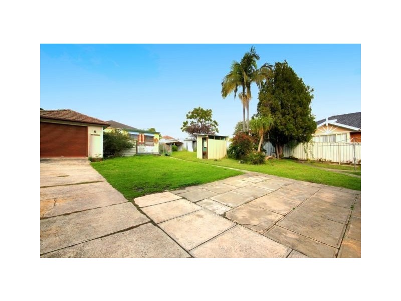 7 Fenwick Street, Yagoona NSW 2199