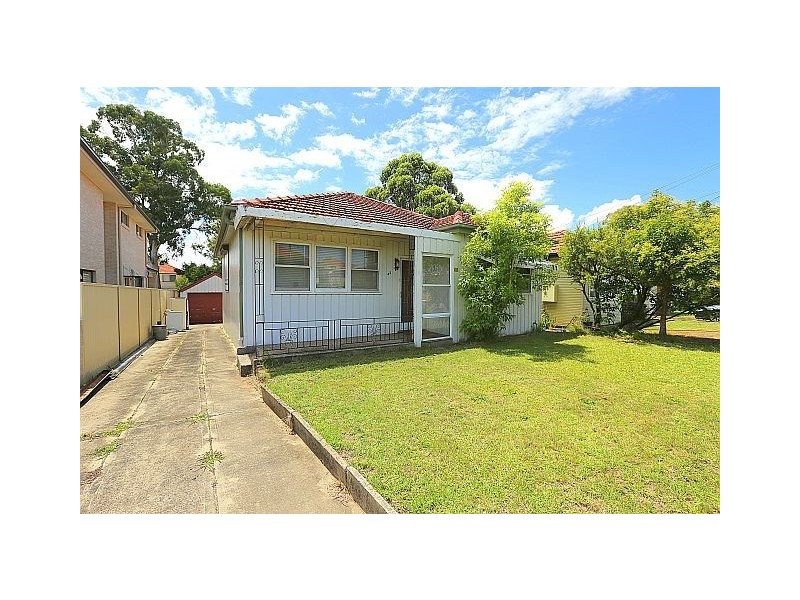 42 Waruda Street, Yagoona NSW 2199