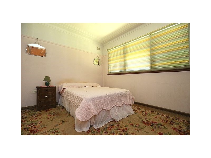 42 Waruda Street, Yagoona NSW 2199