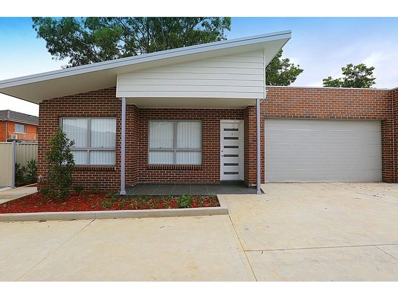 5/133 Birdwood Road, Georges Hall NSW 2198