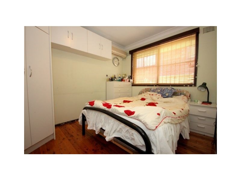 12 Wren Street, Condell Park NSW 2200