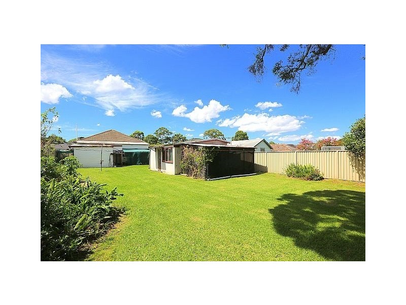 28 Fifth Avenue, Condell Park NSW 2200
