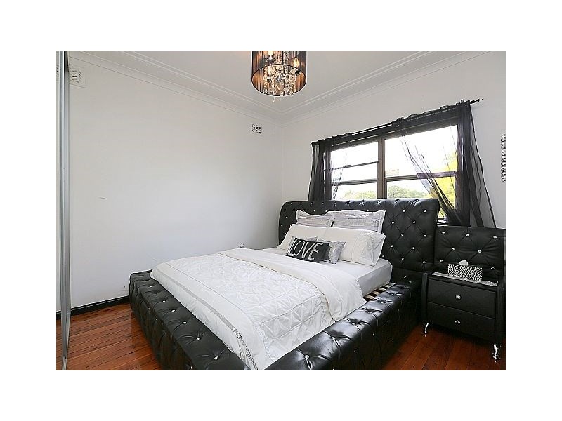 64 Yanderra Street, Condell Park NSW 2200