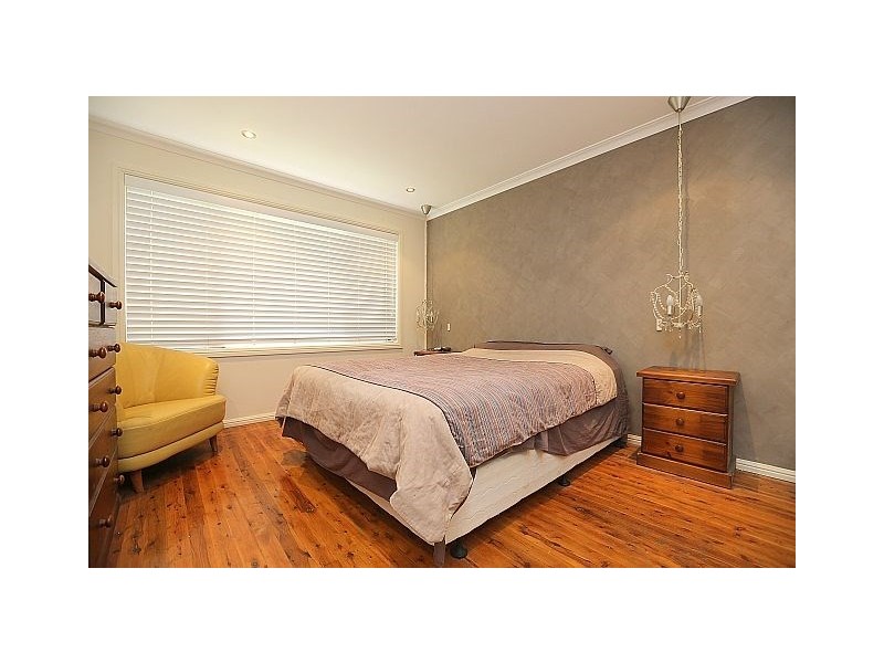 26 Amaroo Avenue, Georges Hall NSW 2198