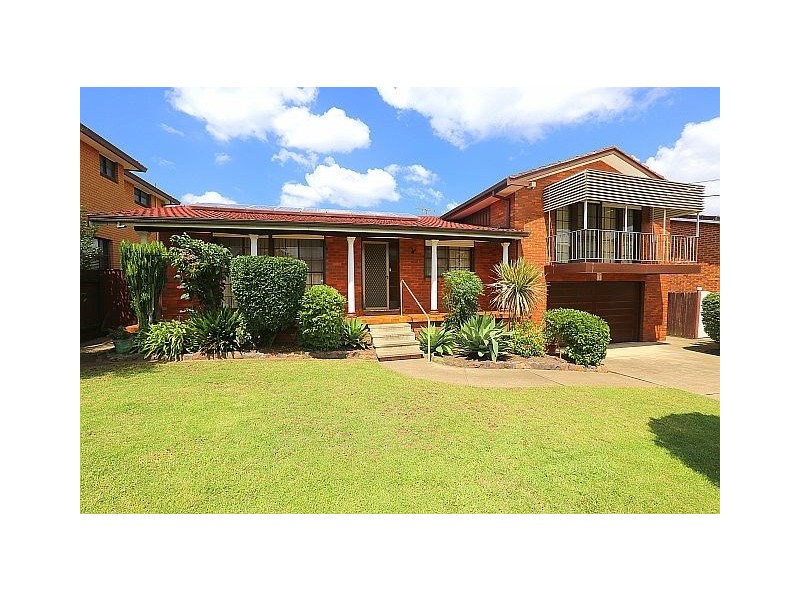 4 Walther Avenue, Bass Hill NSW 2197