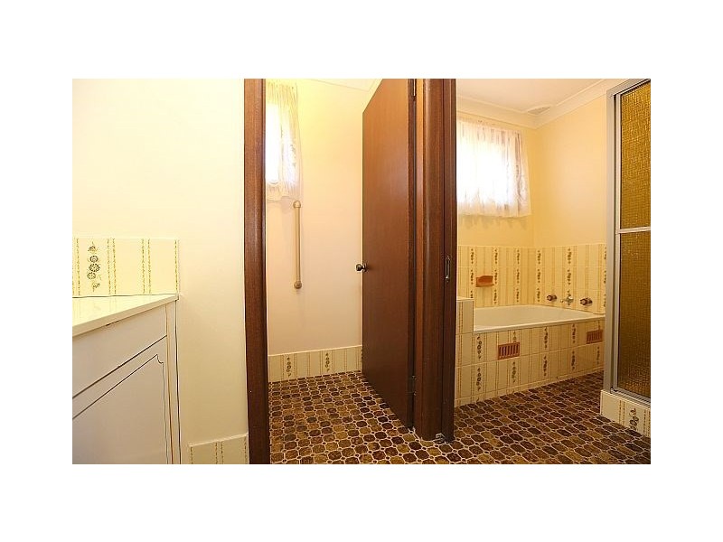 4 Walther Avenue, Bass Hill NSW 2197