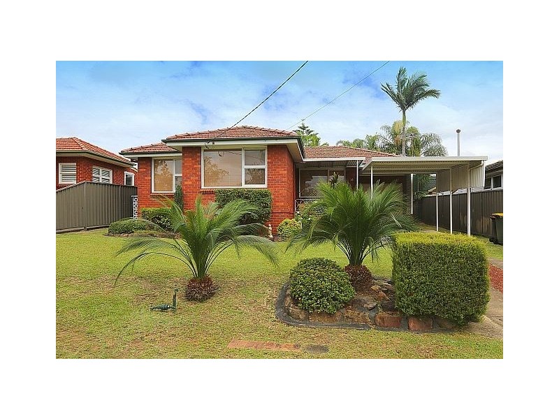18 Suva Crescent, Greenacre NSW 2190