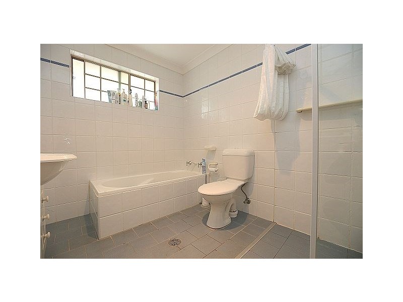 1/57 Bellevue Avenue, Georges Hall NSW 2198