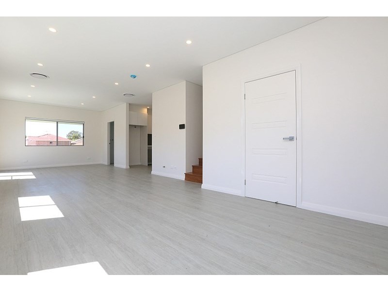 14F Glassop Street, Bankstown NSW 2200
