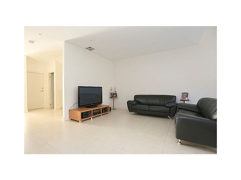 3 Illawong Crescent, Greenacre NSW 2190