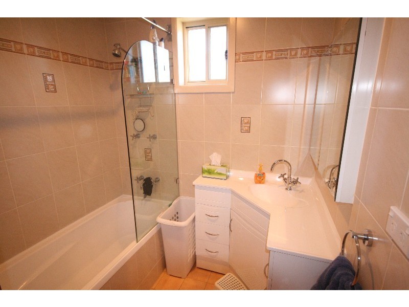 54 Denman Road, Georges Hall NSW 2198