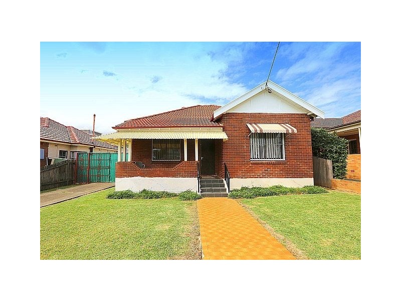 32 Matthews Street, Punchbowl NSW 2196