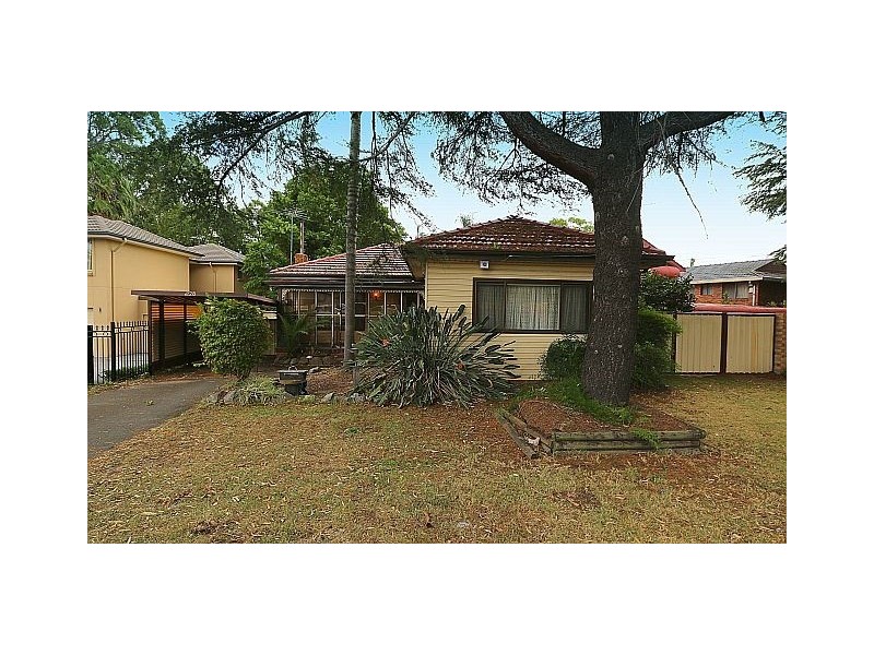 228 Henry Lawson Drive, Georges Hall NSW 2198