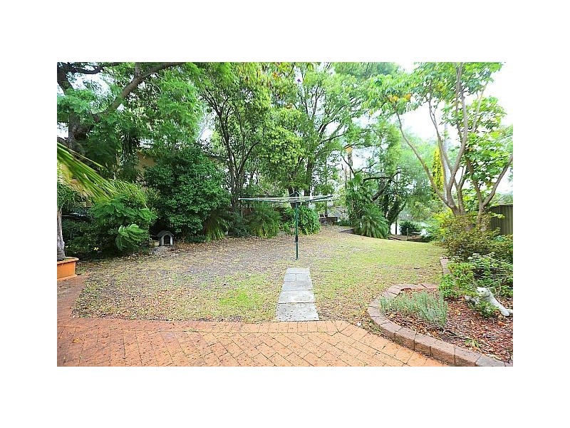 228 Henry Lawson Drive, Georges Hall NSW 2198