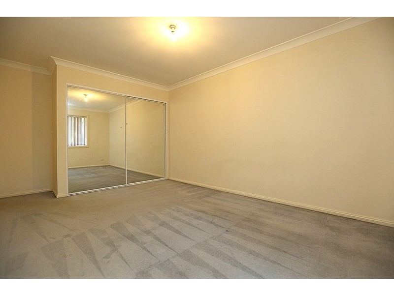 2/8 Lee Street, Condell Park NSW 2200